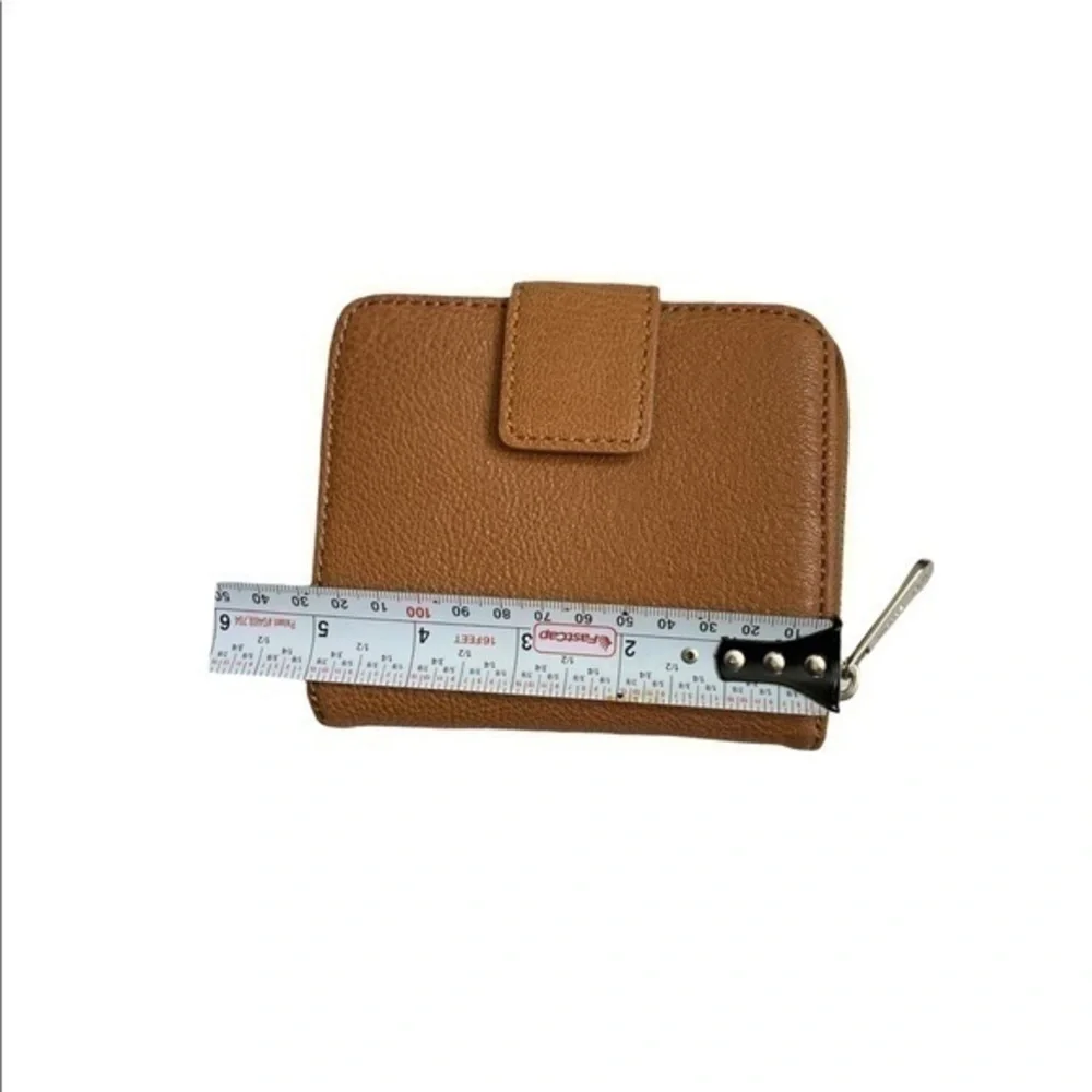 Michael kors brown leather wallet